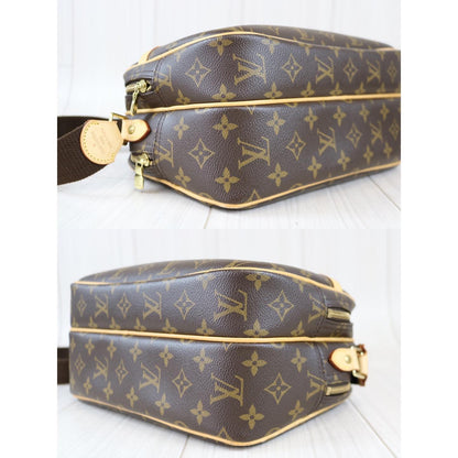 Rank AB ｜    LV Monogram Reporter Shoulder Bag    ｜120411