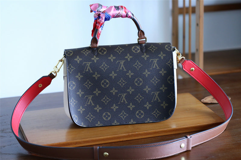 The Franco Shops - Louis Vuittons  - 7851