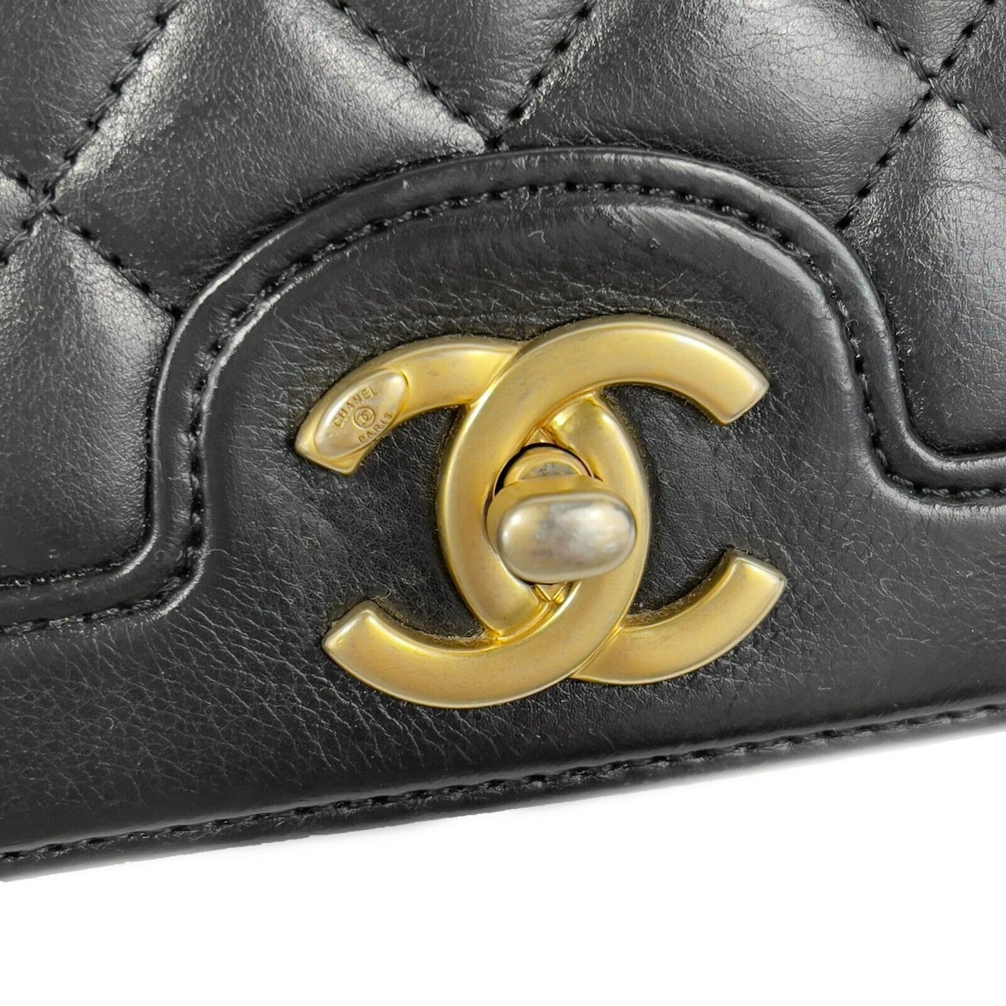 CHANEL - Black Quilted Diamond Flap - CC Calfskin 3 Ring Crossbody