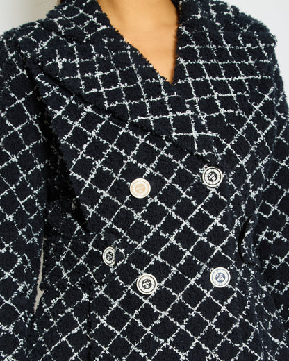 Chanel 19/C Cruise Collection Tweed Jacket in Navy and White with Mirrored Buttons Size FR 34 (UK 6)
