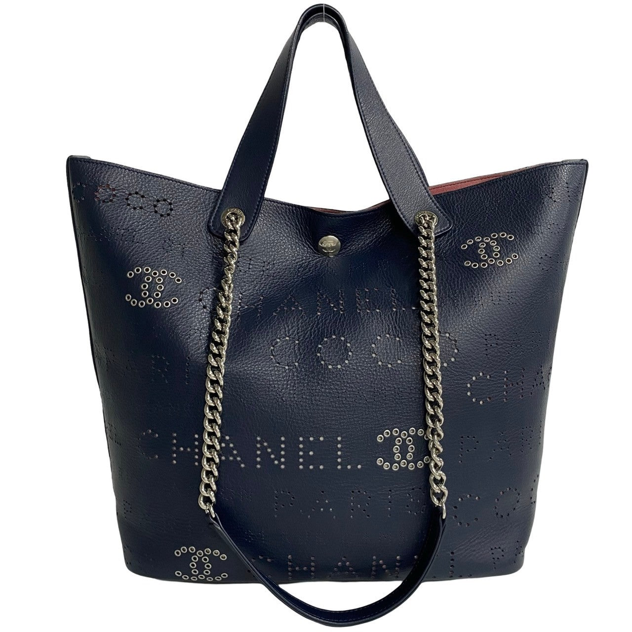 Chanel CC Logo Eyelets Bag  Leather Tote Bag in Good condition