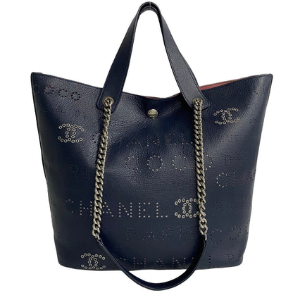 Chanel CC Logo Eyelets Bag  Leather Tote Bag in Good condition