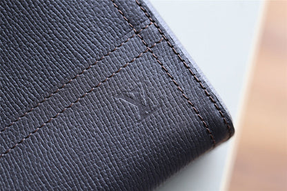 Franco Shops - Louis Vuittons  - 9872