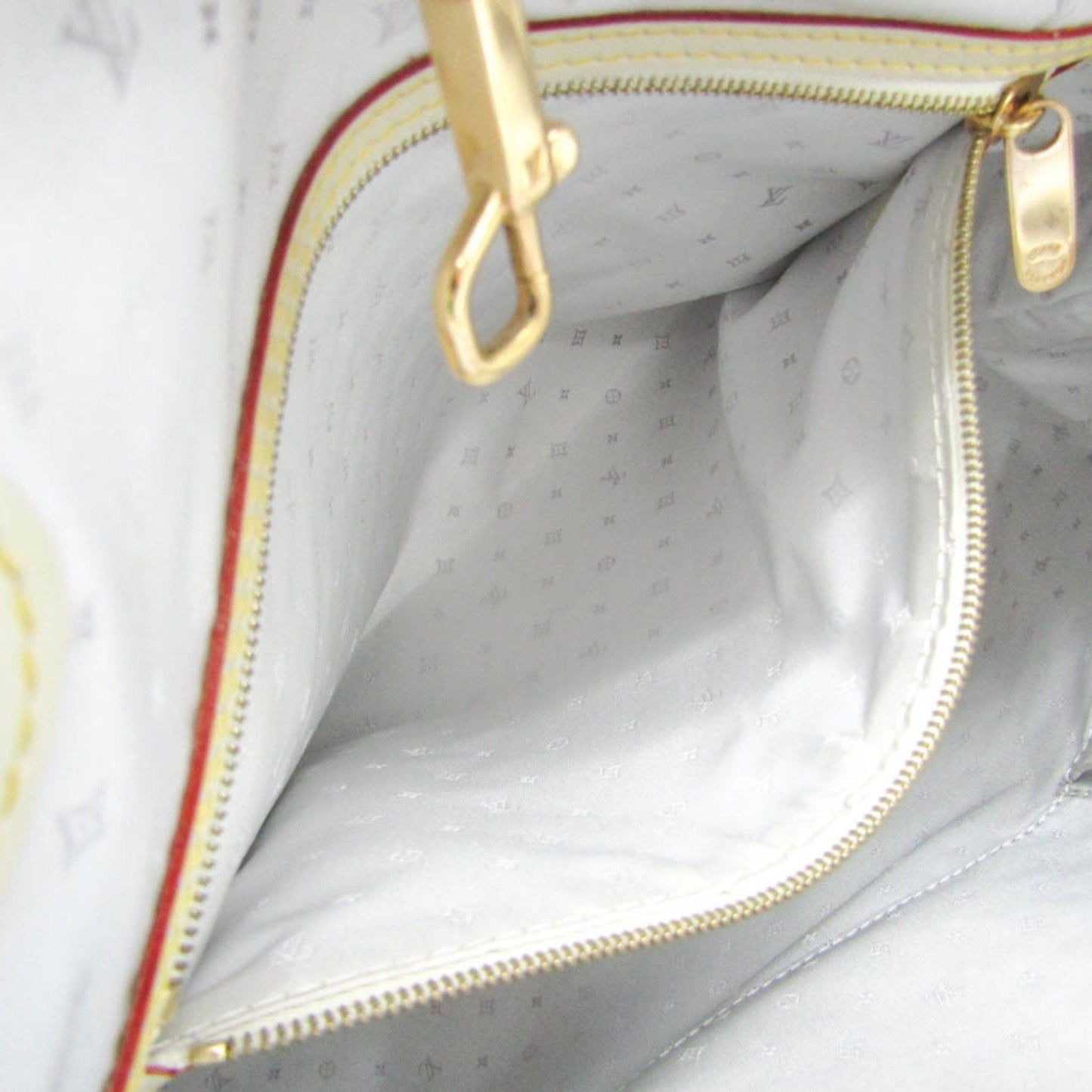 Louis Vuitton White Leather Majesty tote bag