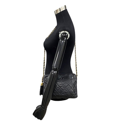Chanel CC Matelasse Fringe Bag  Leather Crossbody Bag in Good condition