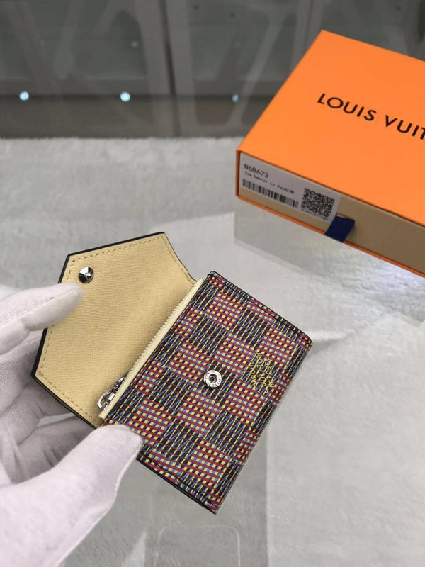 Franco Shops - Louis Vuittons  - 9168