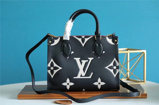 The Franco Shops - Louis Vuittons  - 7634