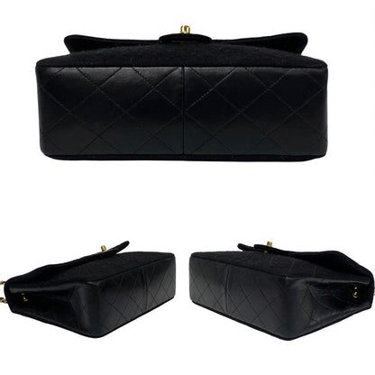 Chanel CC Satin Flap Crossbody Bag  Canvas Crossbody Bag in Good condition
