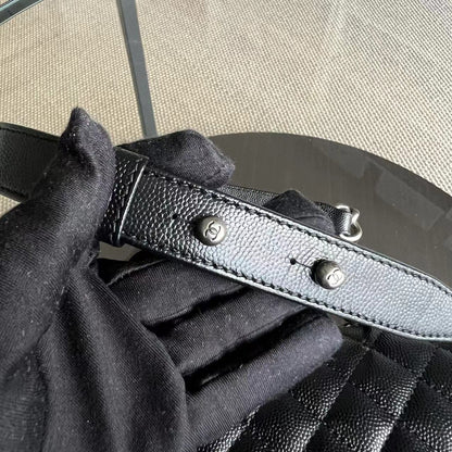 *Like New* Caviar New Medium Boy 28CM Quilted Grained Calfskin Black Ruthenium Silver Hardware Series 27