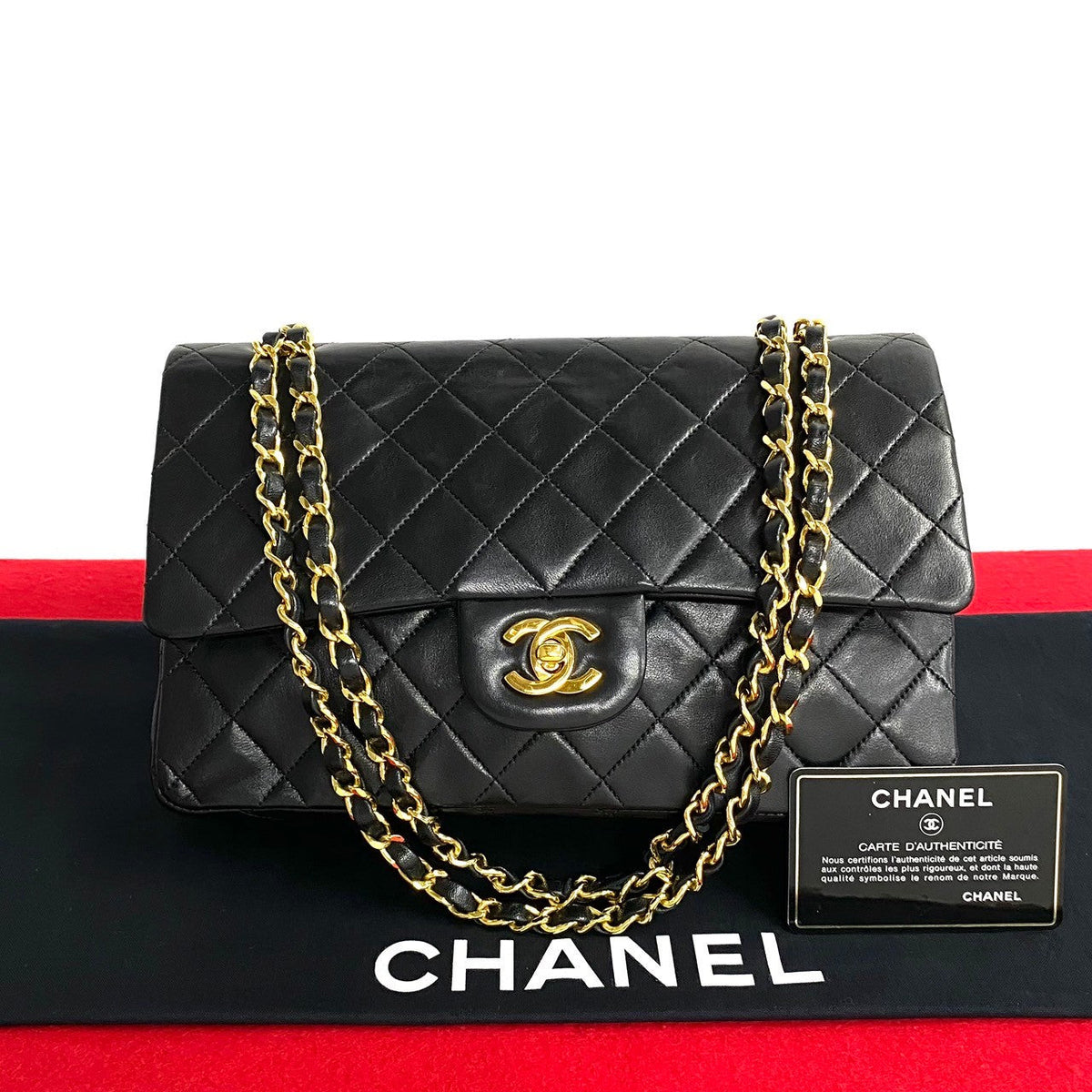 Chanel Medium Classic Double Flap Bag  Leather Crossbody Bag in Good condition