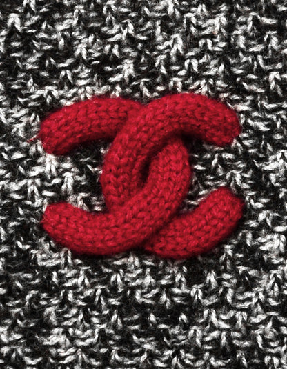 Chanel Black & White Cashmere w/ Red Trim Knit Gloves with Puffy CC Detail sz S/M