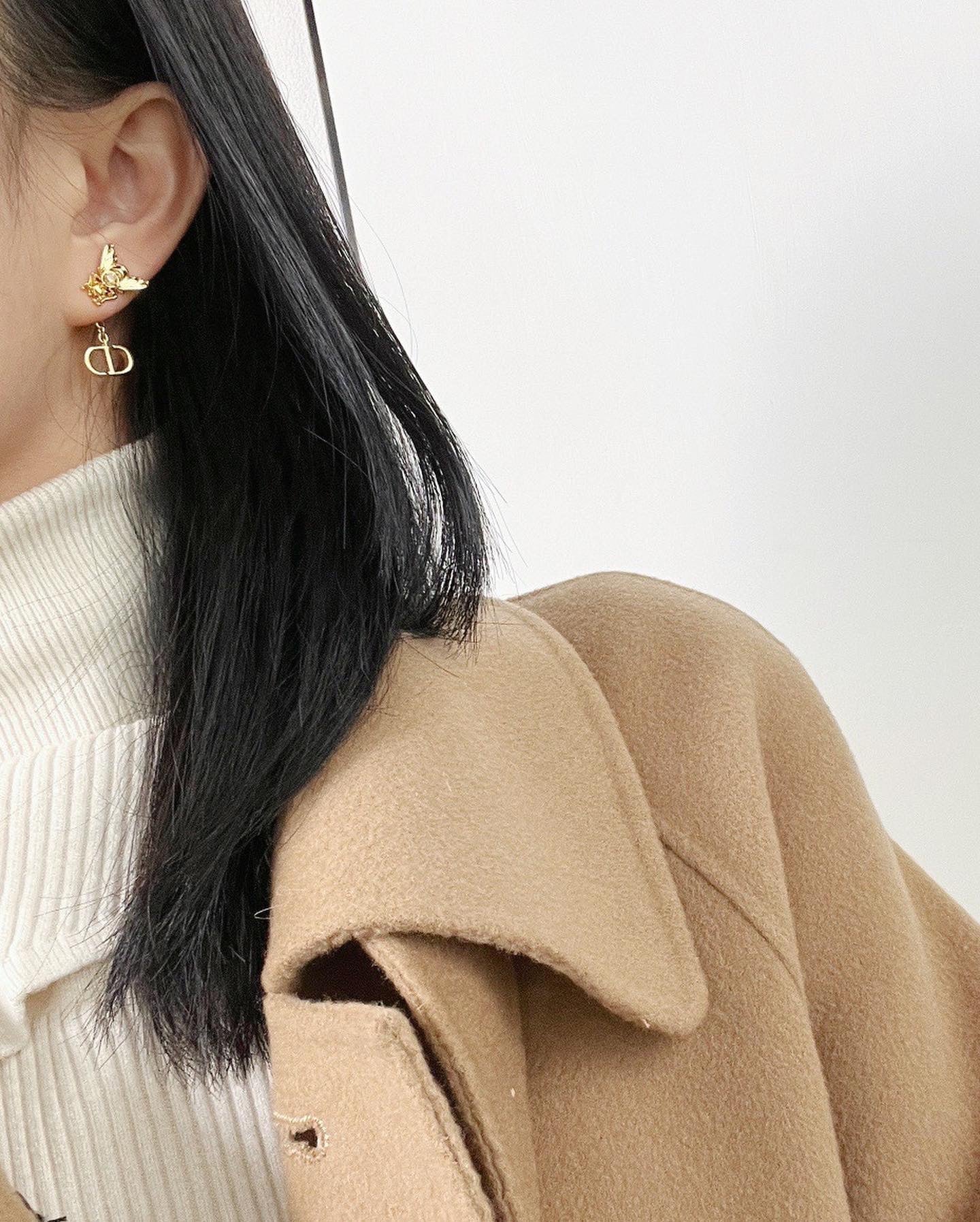 JW665 D-BEE Earrings