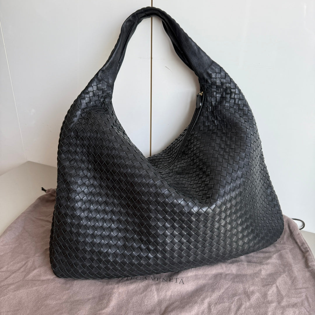 Bottega Veneta Veneta Hobo Maxi Black Leather 52cm