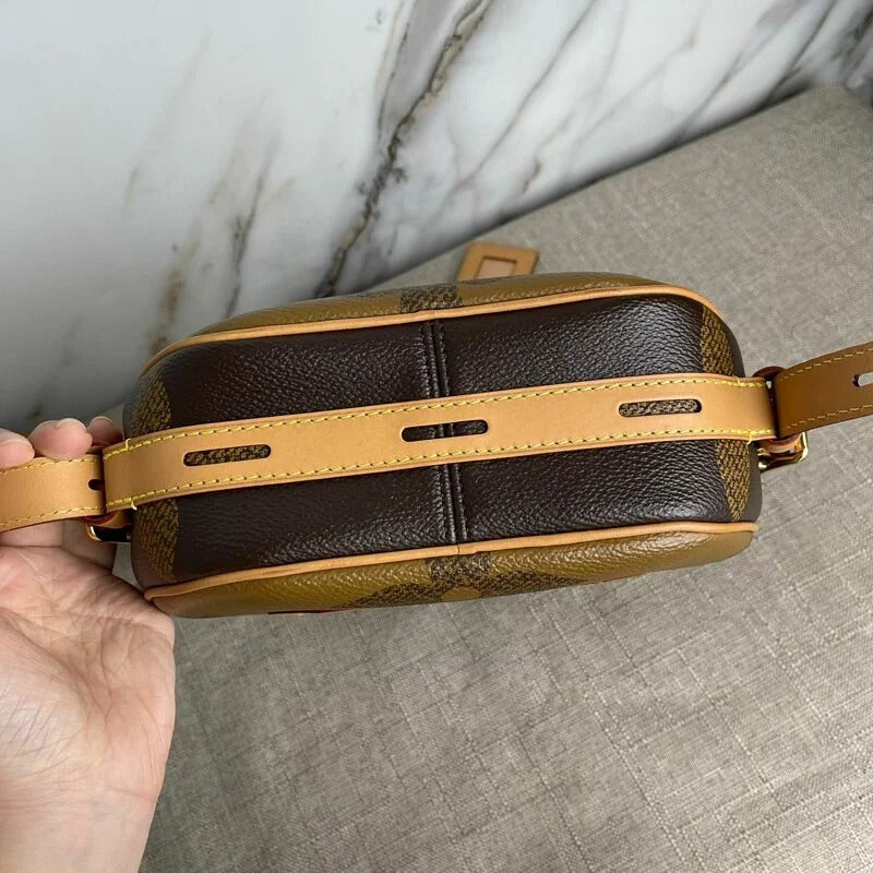 Louis-Vuitton Monogram Reverse Giant Chapeau MM Crossbody Bag
