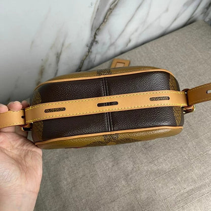Louis-Vuitton Monogram Reverse Giant Chapeau MM Crossbody Bag