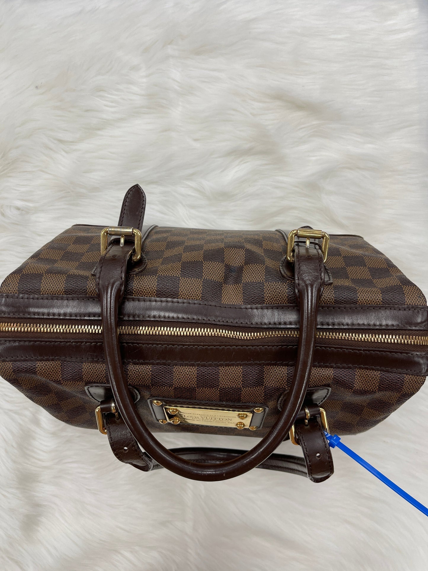 Handbag Luxury Designer By Louis Vuitton  Size: Medium