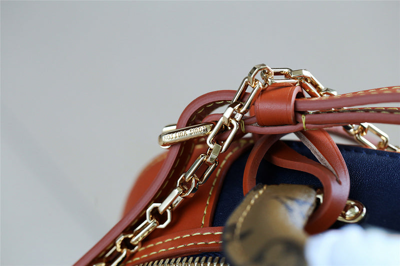 The Franco Shops - Louis Vuittons  - 7878