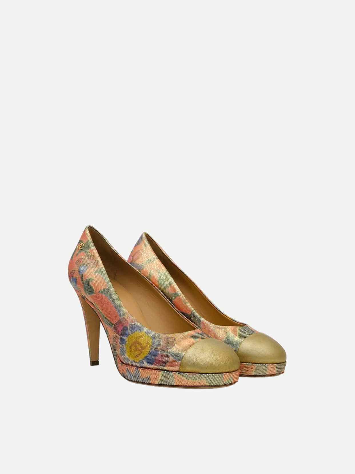 CHANEL Paris-Dubai Gold Multicolor Size EU 39 Pumps