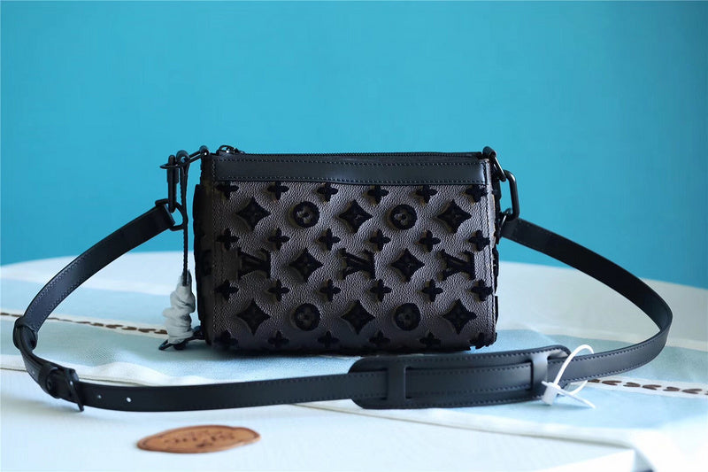 Franco Shops - Louis Vuittons  - 10424