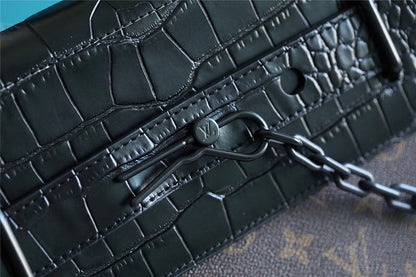 Franco Shops - Louis Vuittons  - 10438