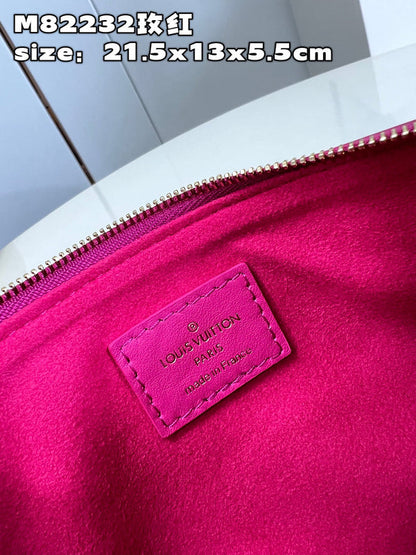 Franco Shops - Louis Vuittons  - 15707