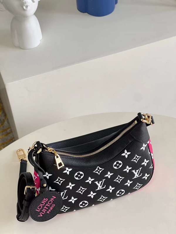 The Franco Shops - Louis Vuittons  - 12044