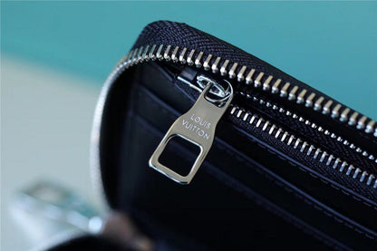 Franco Shops - Louis Vuittons  - 10774