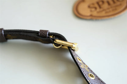 The Franco Shops - Louis Vuittons  - 7999