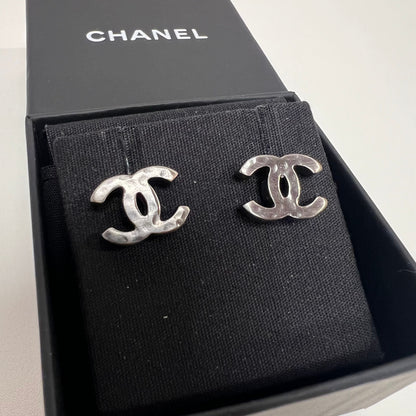 Cc crystal earrings Chanel Silver in Crystal