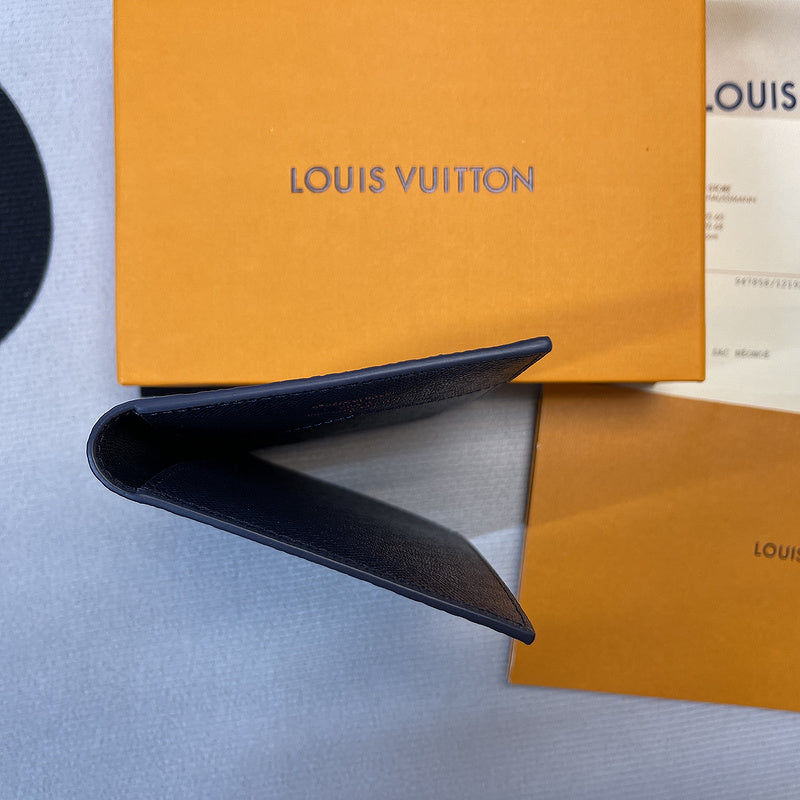 Franco Shops - Louis Vuittons  - 9243
