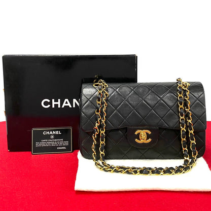 Chanel Classic Small Double Flap Bag  Leather Crossbody Bag in Good condition