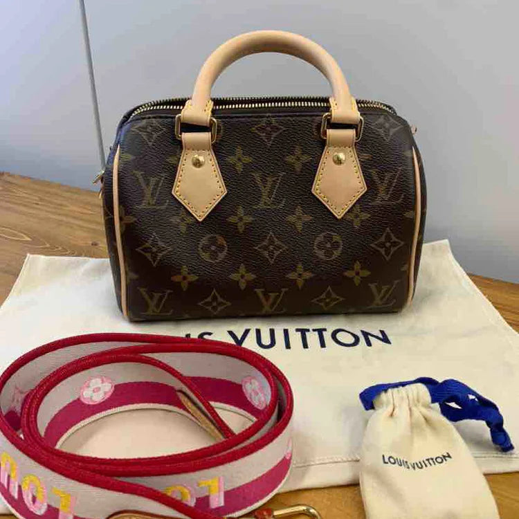 Louis Vuitton Speedy Bandoulière 20 Handbag