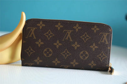 Franco Shops - Louis Vuittons  - 9222