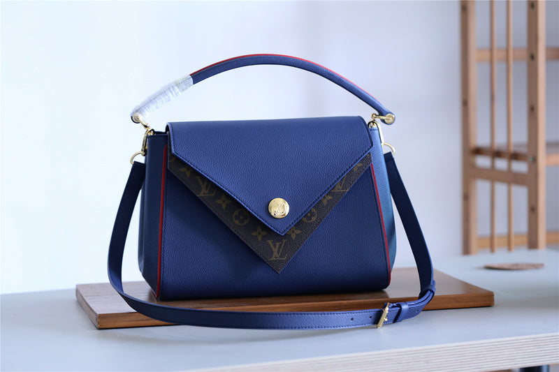 The Franco Shops - Louis Vuittons  - 7951