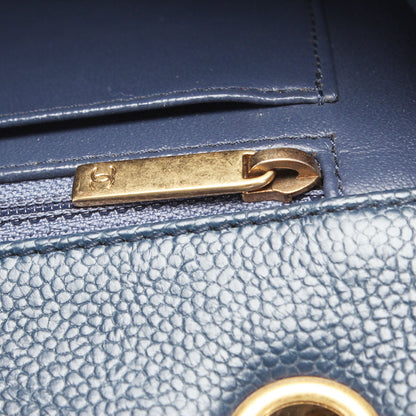 Chanel CC Quilted Caviar Flap Bag Leather Shoulder Bag in Good condition