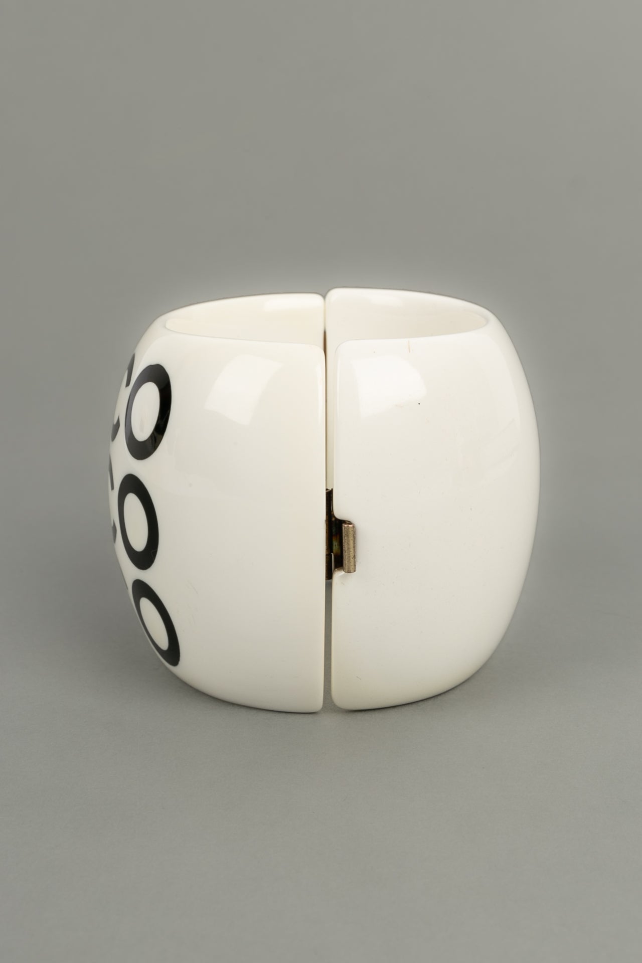 Bracelet manchette Chanel 2001