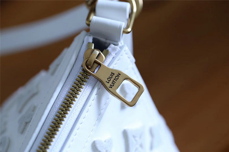 Franco Shops - Louis Vuittons  - 10420