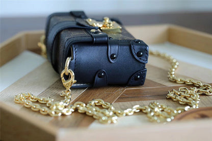 Franco Shops - Louis Vuittons  - 9322