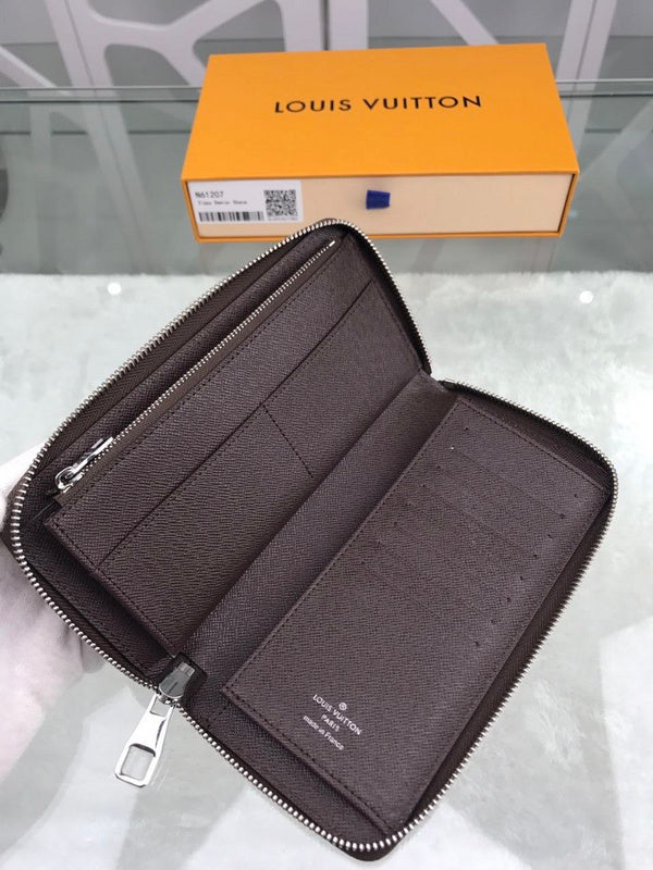 Franco Shops - Louis Vuittons  - 10860