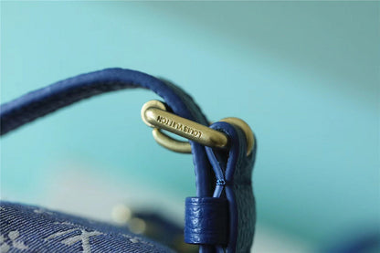 Franco Shops - Louis Vuittons  - 9900