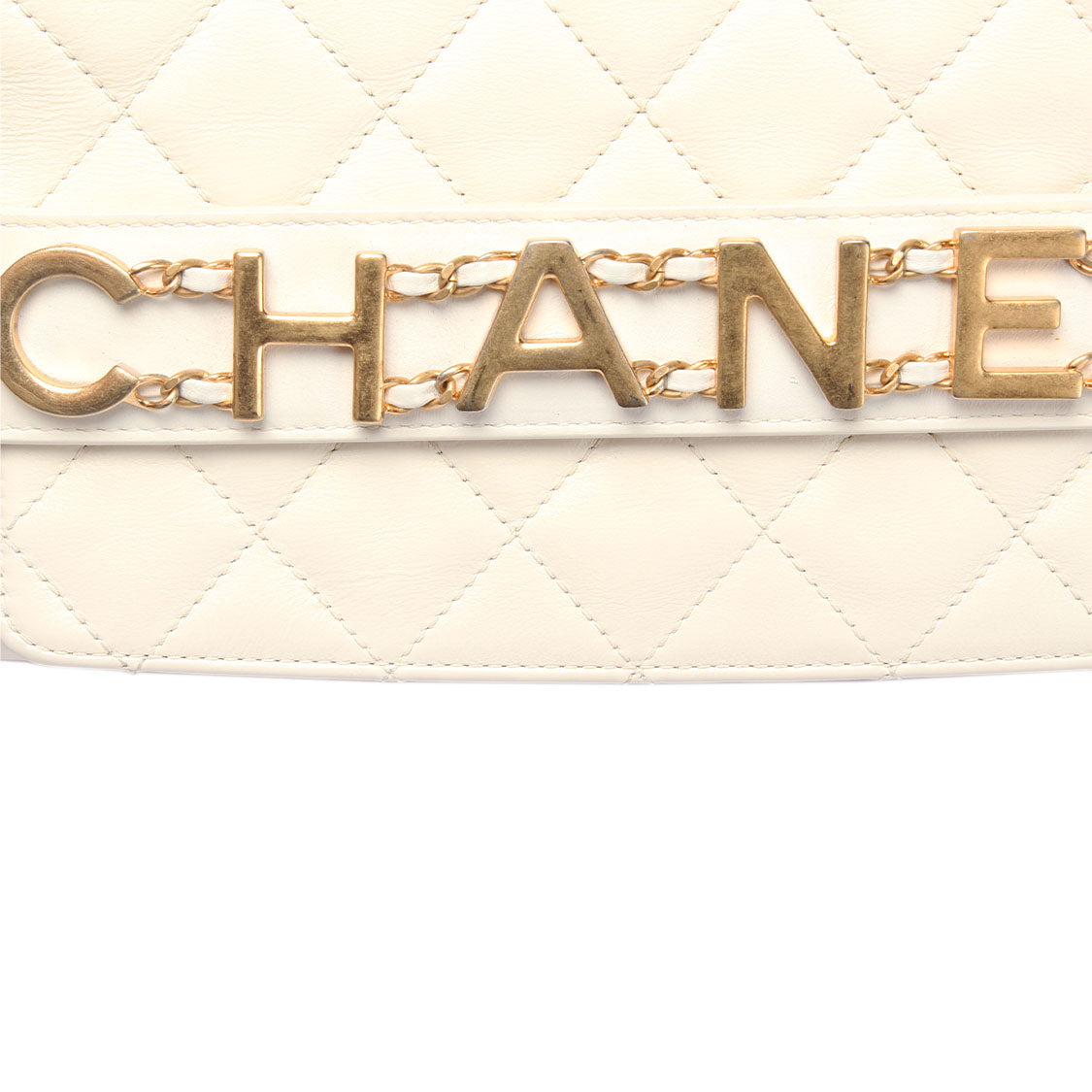 Chanel Quilted Leather Enchained Flap Bag Leather Shoulder Bag in Excellent condition