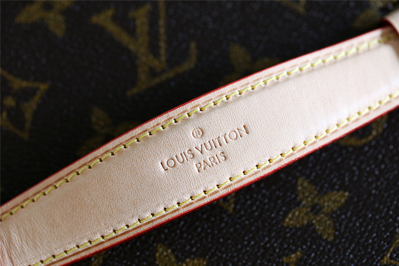 Franco Shops - Louis Vuittons  - 9372