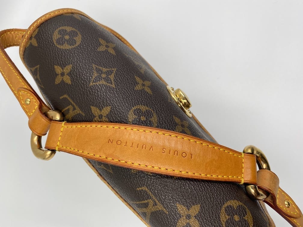 Louis Vuitton Tikal PM Pochette