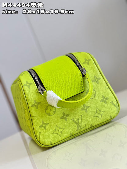 Franco Shops - Louis Vuittons  - 15484