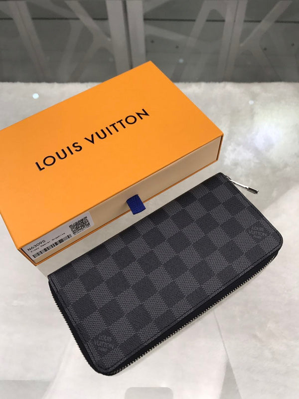 Franco Shops - Louis Vuittons  - 10861