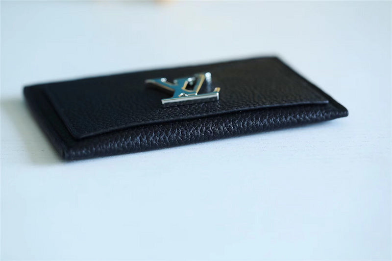 Franco Shops - Louis Vuittons  - 9257