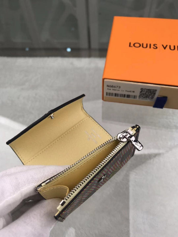 Franco Shops - Louis Vuittons  - 9168