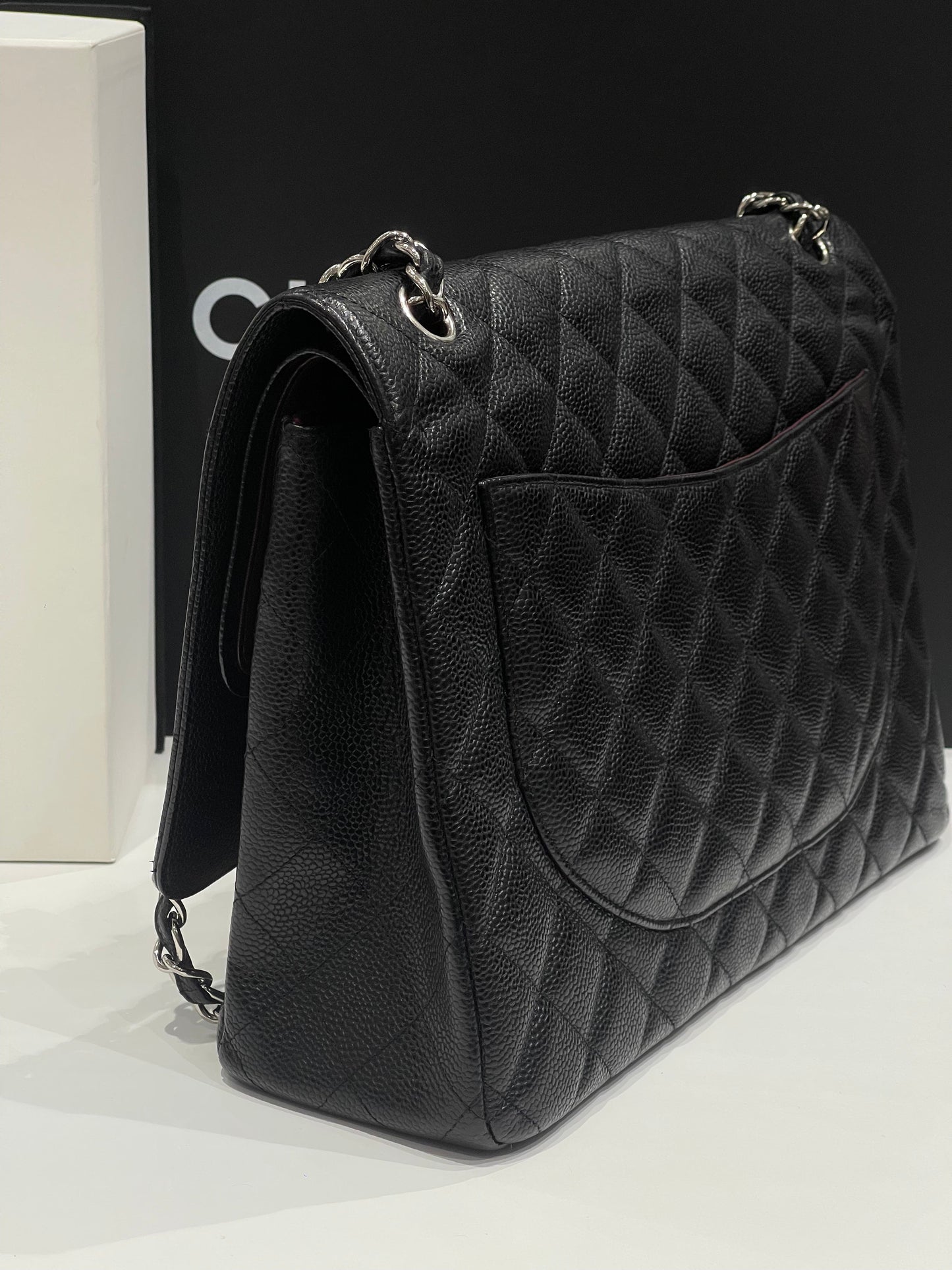 Chanel - sac classique maxi jumbo cuir caviar noir