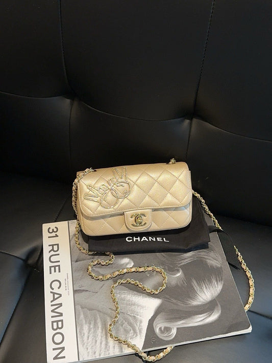 Chanel mini bag *.cm golden