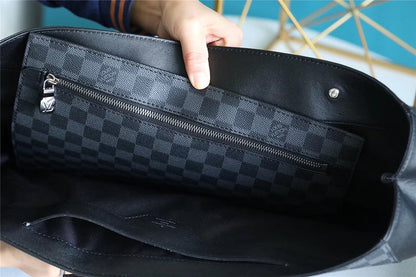 Franco Shops - Louis Vuittons  - 9864